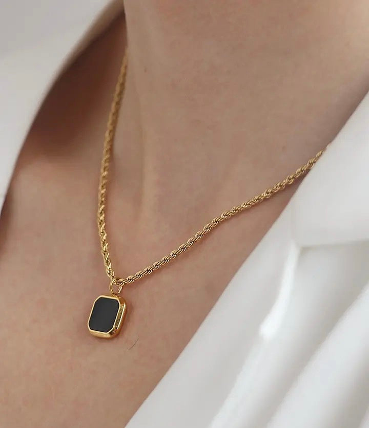 Onyx Pendant Gold Necklace