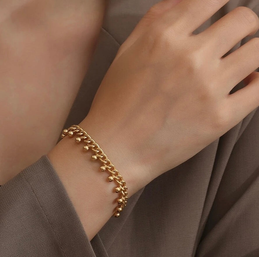 Dangling Dotted Chain Gold Bracelet